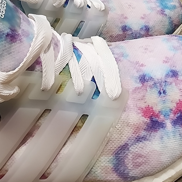 Adidas Ultraboost Tie-Dye Sneakers - Picture 6 of 8
